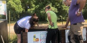 Présentation d'une installation de compostage autonome en établissement