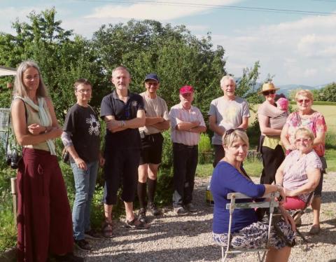 Groupe de composteurs et de soutiens